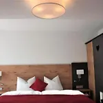 Hotel Zum Goldenen Schwanen 3*