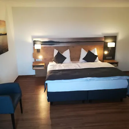 Zum Goldenen Schwanen 3* Frankenried