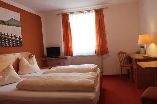Zum Goldenen Schwanen Hotel 3*